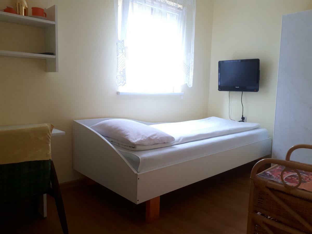 Dom Wakacyjny U Mirka Ustka Extérieur photo